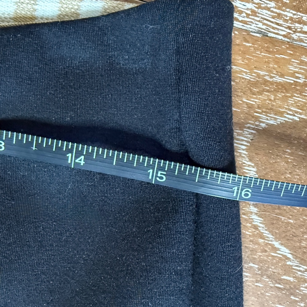 Anthropologie The Essential Women’s Crop Flare Pants / Black and Tan / Size M - Picture 5 of 7